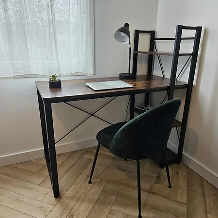 Cosy Avec Espace De Travail Victor Hugo * أنغوليم